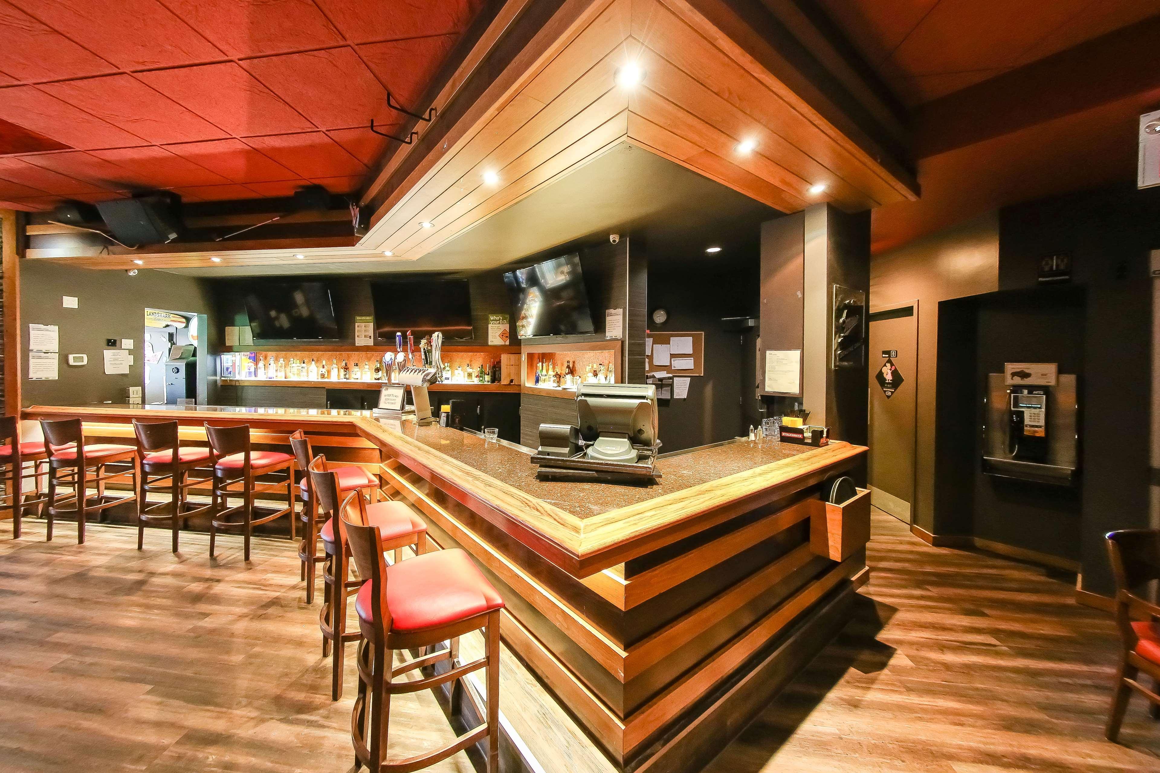 温尼伯 豪生国际快捷旅馆酒店 外观 照片
